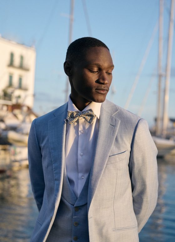 Costume trois-pièces bleu ciel en tissu laine, lin, soie​ Les Nouveaux Ateliers
