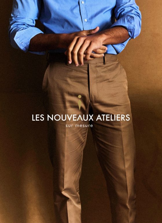 Chemise bleue sur mesure , fil à fil, avec tissu 100% coton italien par logo Les nouveaux ateliers