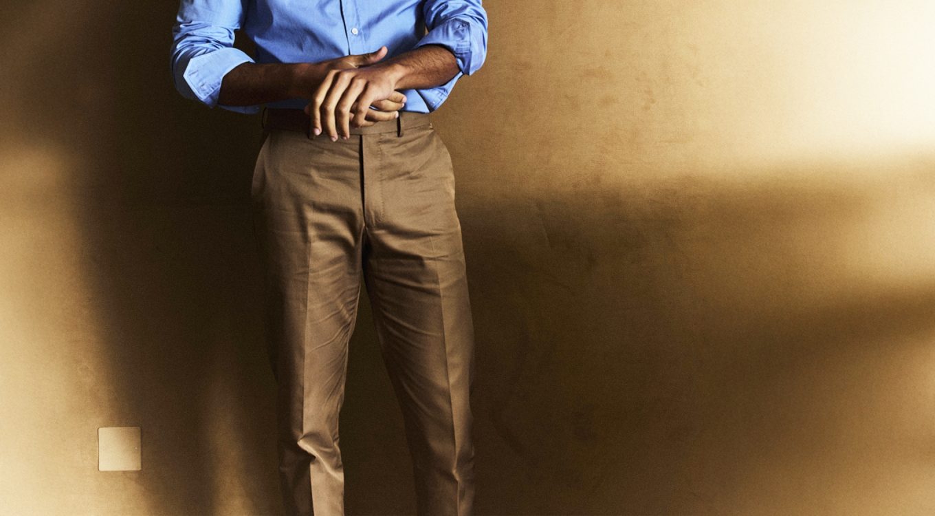 Chemise bleue sur mesure , fil à fil, avec tissu en coton italien par logo Les nouveaux ateliers