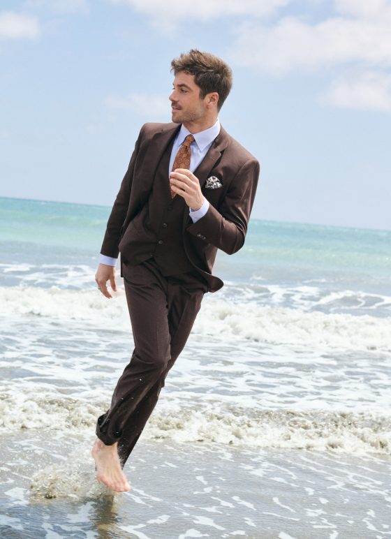 Costume trois-pièces chocolat en tissu 100% laine fresco - Collection Uniti