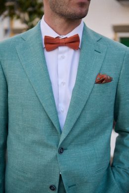 Costume deux-pièces vert sauge clair en tissu bamboo, laine, lin, soie de la Collection Wedding