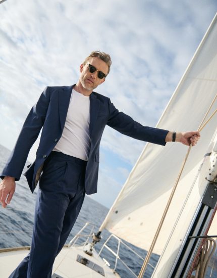 Costume deux-pièces bleu marine en tissu 100 % laine Fresco - Collection Uniti